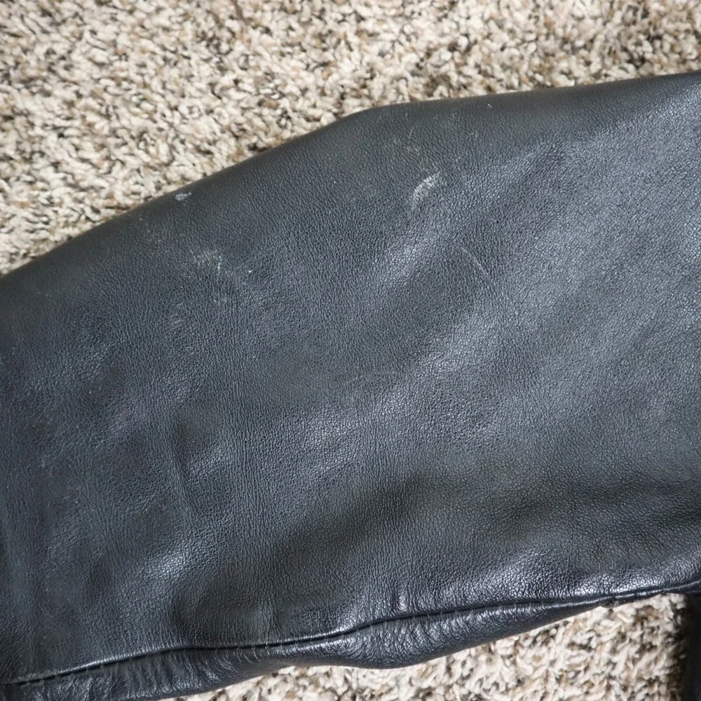 Vintage The Alley Chicago Leather Biker Motorcycle‎ Jacket Size 44 23x23.5 Large